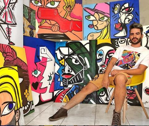 Artista plástico de Trindade em São Gonçalo intriga o público com arte surrealista e vai a Nova York