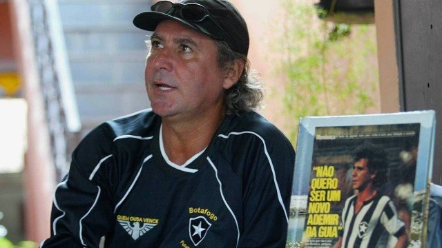 Mendonça, ídolo do Botafogo, morre no Rio