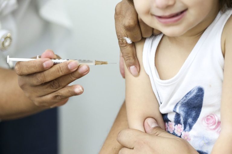 10 mitos sobre vacinação que devem ser rebatidos