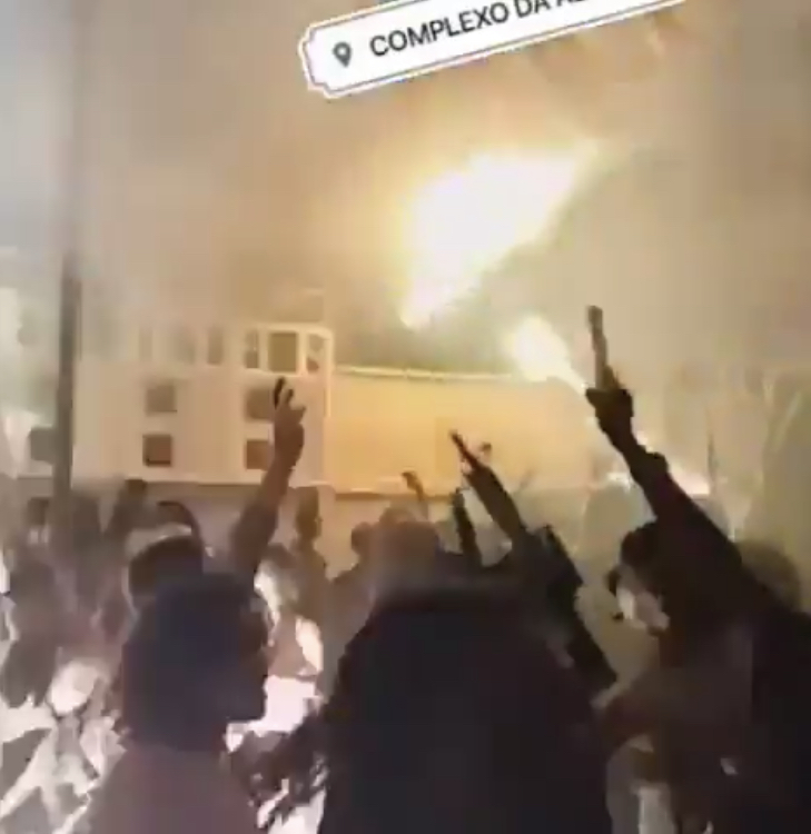 Traficantes ligados a 3N voltam a exibir armas durante baile funk em São Gonçalo