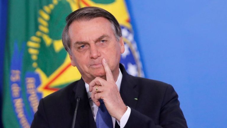 OAB vai denunciar Bolsonaro por defender ditadura militar