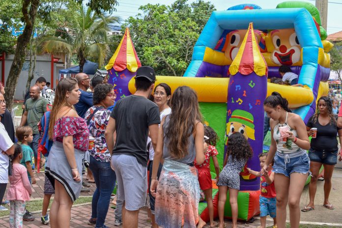 Festa do Dia das Crianças terá palhaço e show de mágica em Maricá