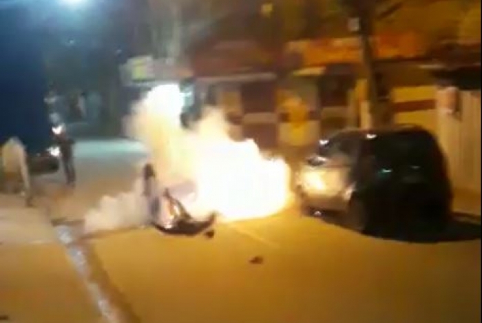 Granada explode no bolso de homem no Caramujo, em Niterói