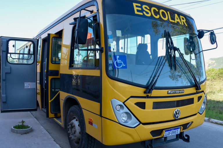 Novos ônibus reforçam o transporte escolar gratuito em Maricá