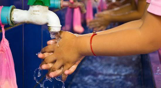 Alerj aprova ações para reduzir desperdício de água e luz nas escolas