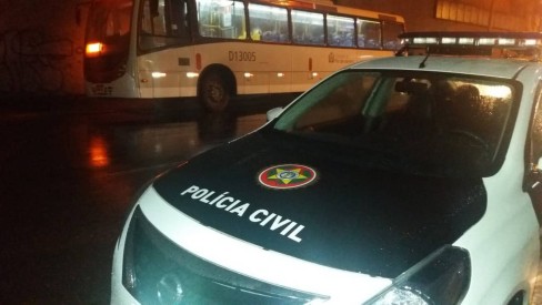 Policial militar do 7°BPM é morto dentro de ônibus no Rio