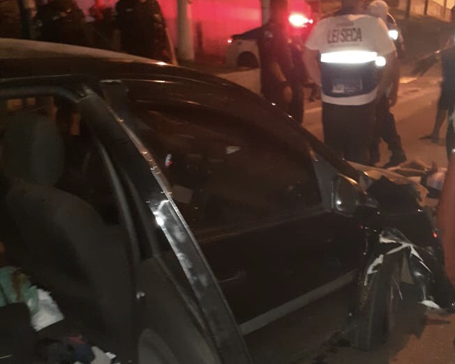 Criminosos roubam veículo, ‘furam’ blitz da Lei Seca e acabam presos no Alcântara, em São Gonçalo