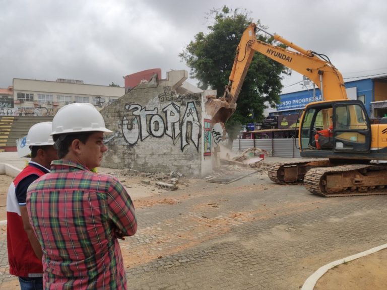 Começam Obras de revitalização da Praça Central de Maricá