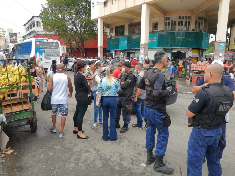 ATENÇÃO PREFEITURA!!! Moradores de São Gonçalo ignoram quarentena e lotam as ruas do centro de Alcântara
