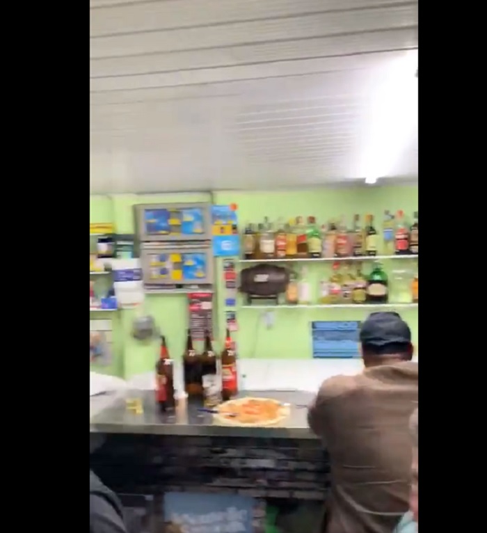 Guarda Civil descobre bar clandestino funcionando dentro de pet shop em Petrópolis. Veja o vídeo: