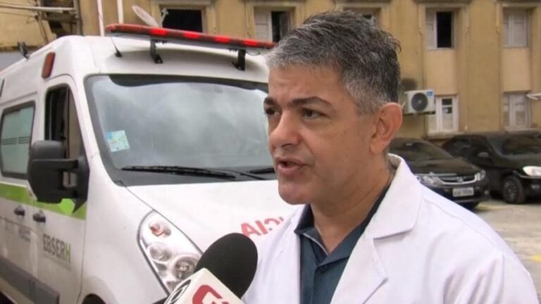 Secretário estadual de Saúde anuncia saída e tenente-coronel médico dos Bombeiros assume o cargo