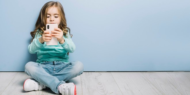 Você sabe o que seu filho está acessando no celular?
