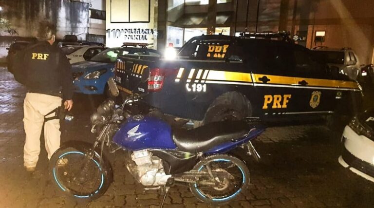 Dois veículos roubados foram recuperados em Teresópolis