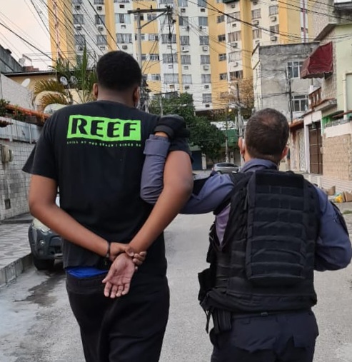 Polícia ‘tá on’: presos acusados de extorquir influenciadores digitais em Niterói