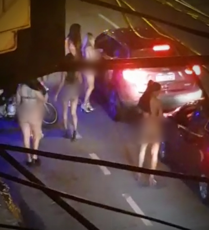 ‘Guardas do sexo’ fazem blitz de parar o trânsito em Niterói: Veja o vídeo