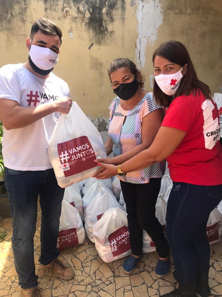 Cruz Vermelha já entregou mais de seis toneladas de alimentos para população carente em São Gonçalo