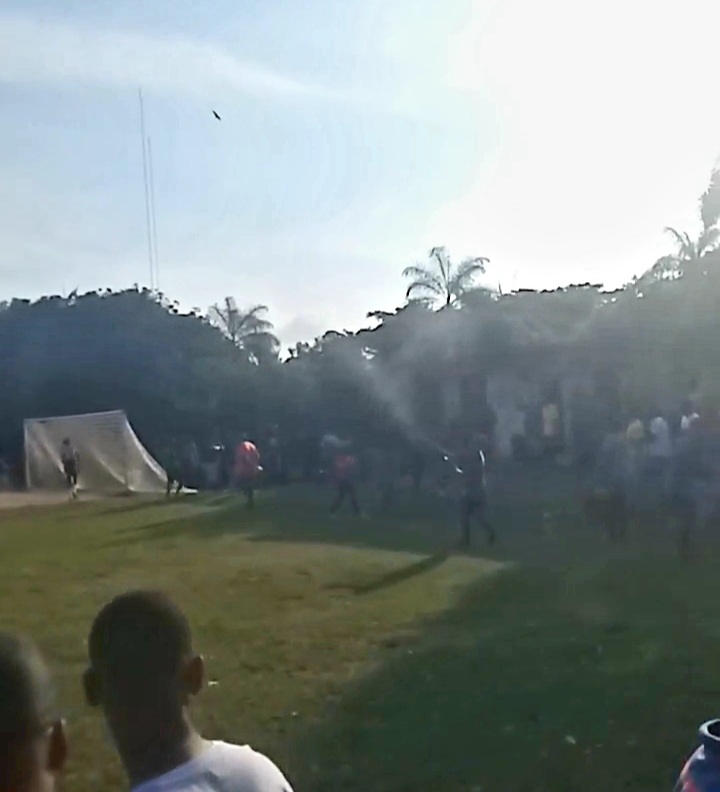 Traficantes do Salgueiro comemoram gol com tiros de fuzil (Veja vídeo)