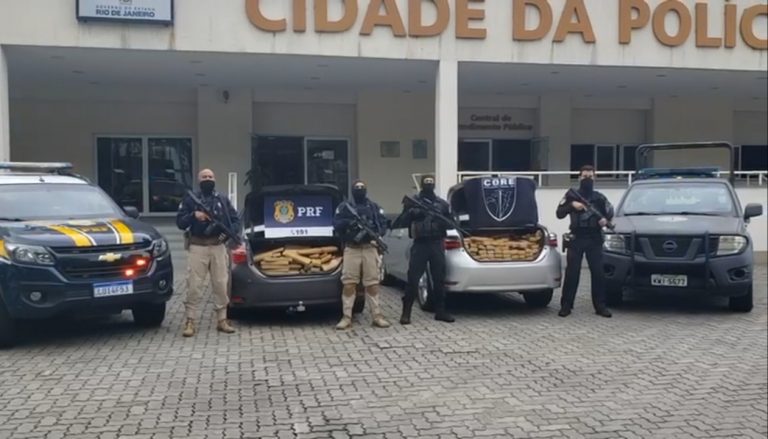 Polícia apreende 750 quilos de maconha e prende cinco em rodovia do Rio (Veja vídeos)