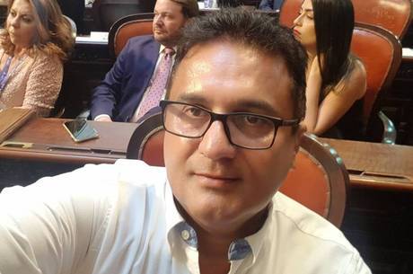 Ex-deputado e filho candidato a vereador são presos por esquema de ‘rachadinha’ na Alerj