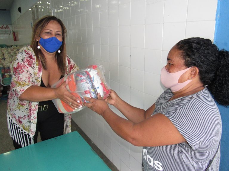 Prefeitura inicia quarta entrega do kit merenda para alunos da Rede Municipal de São Gonçalo