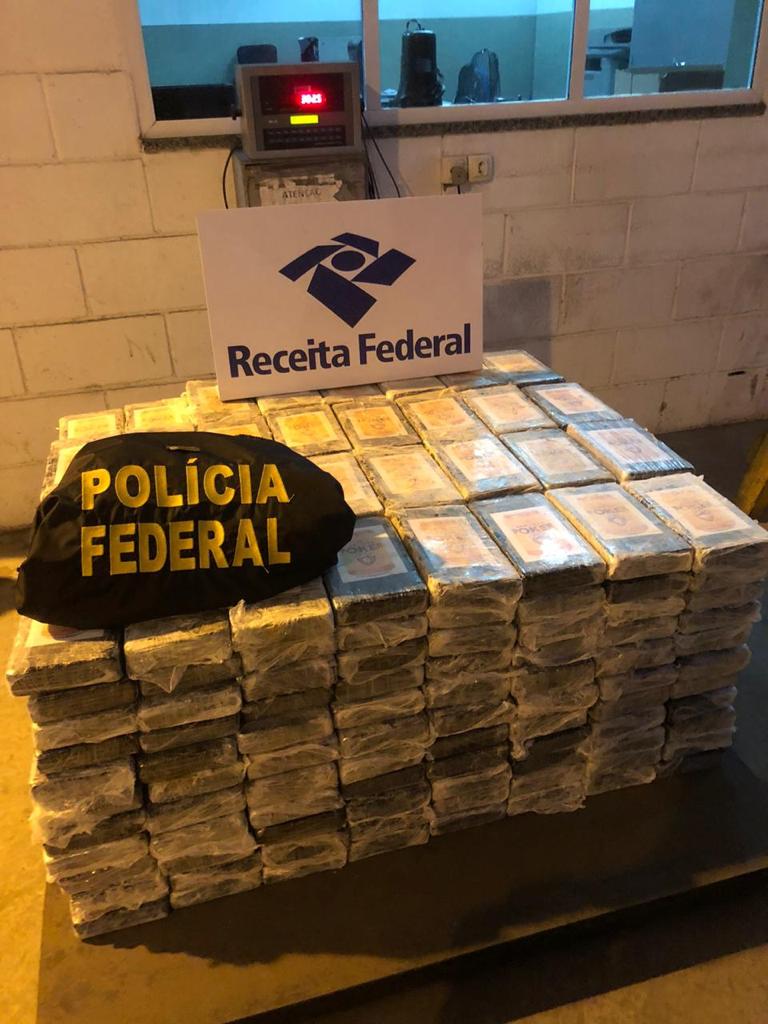 Polícia apreende 20 kg de cocaína no aeroporto Santos Dumont