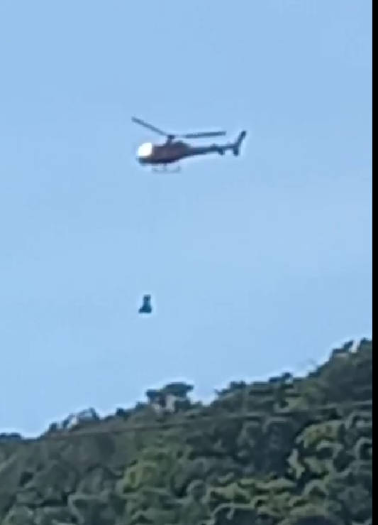 Bombeiros resgatam piloto de parapente no Cafubá (confira o vídeo)