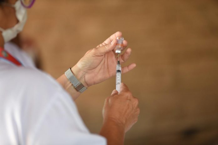 Maricá alerta para fake news sobre vacinação contra Covid-19