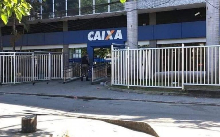 Funcionária da Caixa Econômica é feita refém dentro de agência em Alcântara