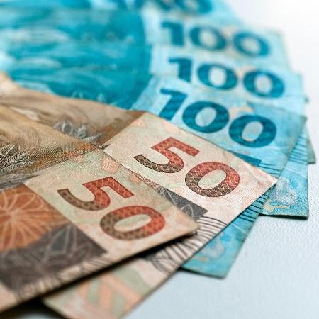 Proposta do salário mínimo para 2022 é de R$ 1.147, abaixo da inflação