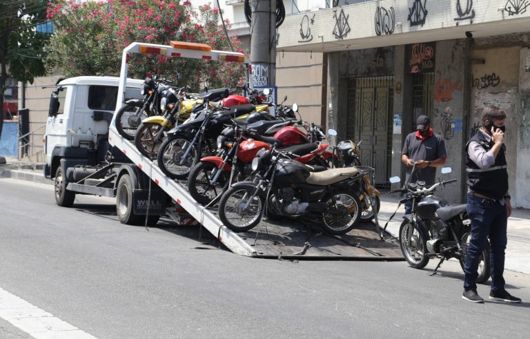 17 motos irregulares são apreendidas durante operação em São Gonçalo