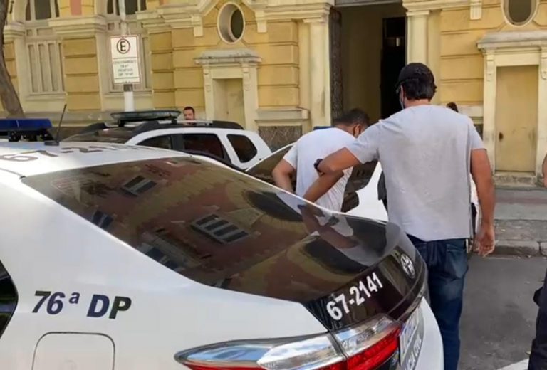 Polícia prende pastor suspeito de ajudar traficantes do Morro do Palácio, em Niterói