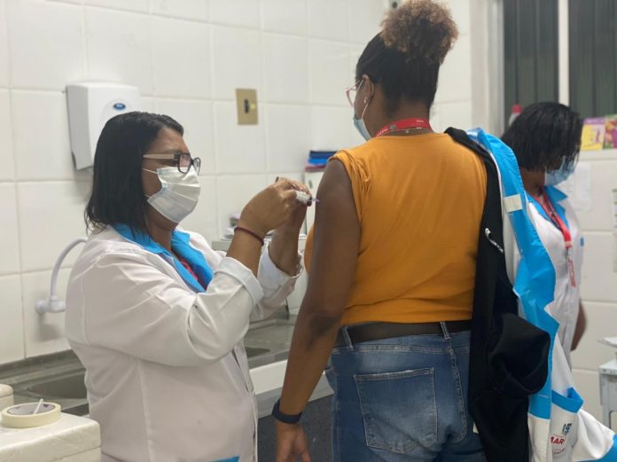 Maricá mantém campanha de vacinação contra a Covid-19 durante os feriados