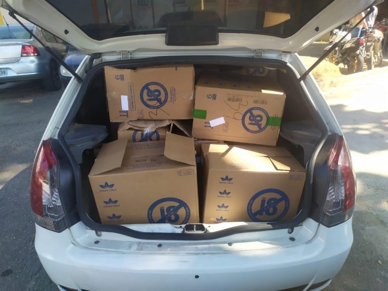 PM recupera carro e carga de cigarros roubados no Santa Catarina, em São Gonçalo