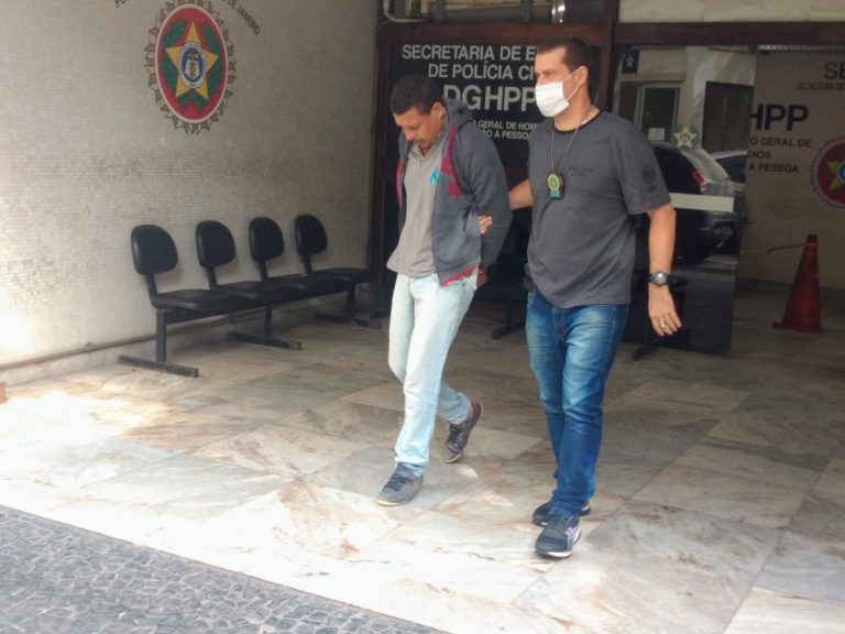 Homem que esfaqueou a mulher e seus familiares em São Gonçalo é transferido para Benfica