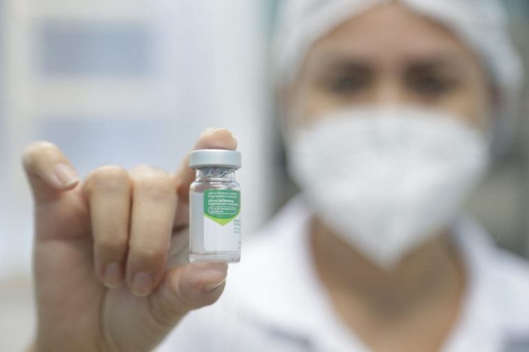 Prefeitura de São Gonçalo alerta para importância da vacinação contra gripe