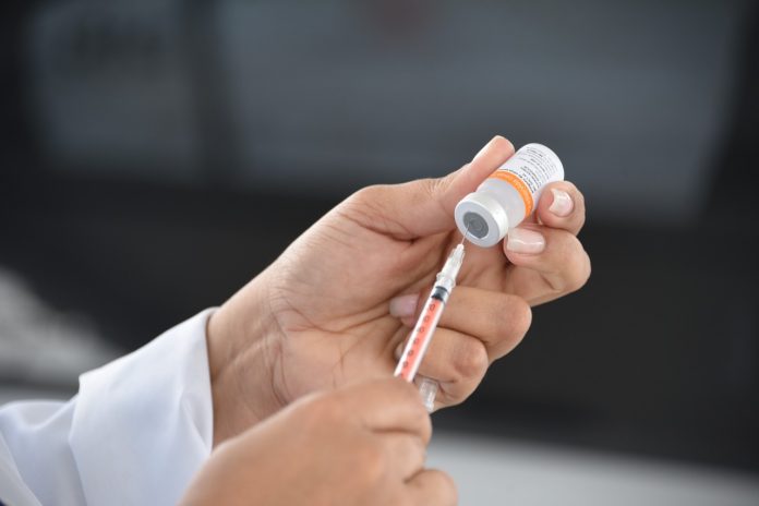 Prefeitura de Maricá alerta para prazo da segunda dose da vacina AstraZeneca contra o coronavírus