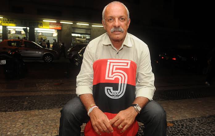 Aniversariante do dia, Junior recebe música inédita como presente do Flamengo (Veja o vídeo com a letra)