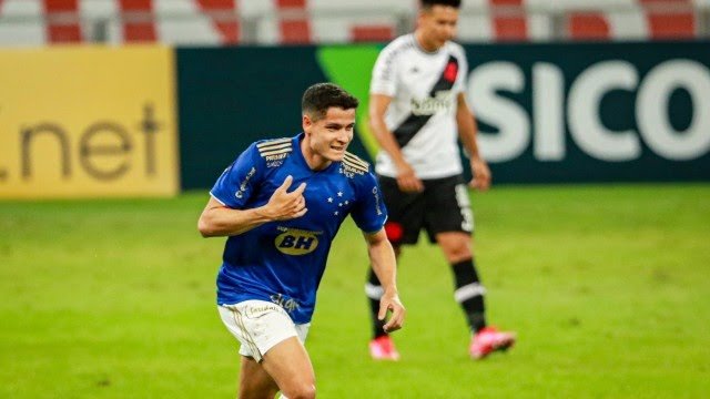 Vasco leva virada do Cruzeiro e perde clássico do Brasileirão na Série B