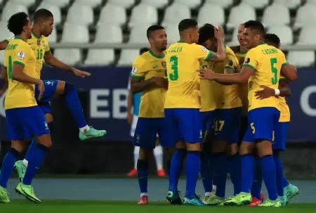 Brasil vence Chile por 1 a 0 e vai à semifinal