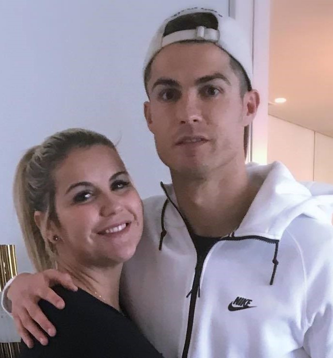 Sem se vacinar, irmã de Cristiano Ronaldo está internada com Covid-19