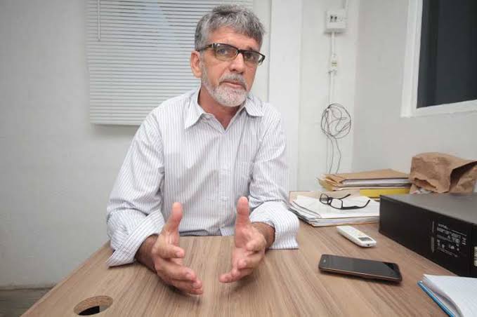 Ex-vice-prefeito de São Gonçalo sofre acidente de moto no Rocha