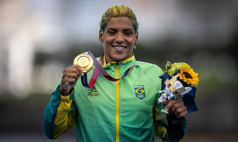 Três dos quatro ouros do Brasil saíram de esportes no mar de Tóquio