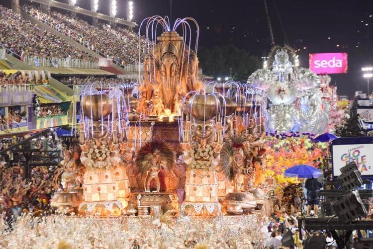 Rio de Janeiro vai ter desfiles na Sapucaí em 2022