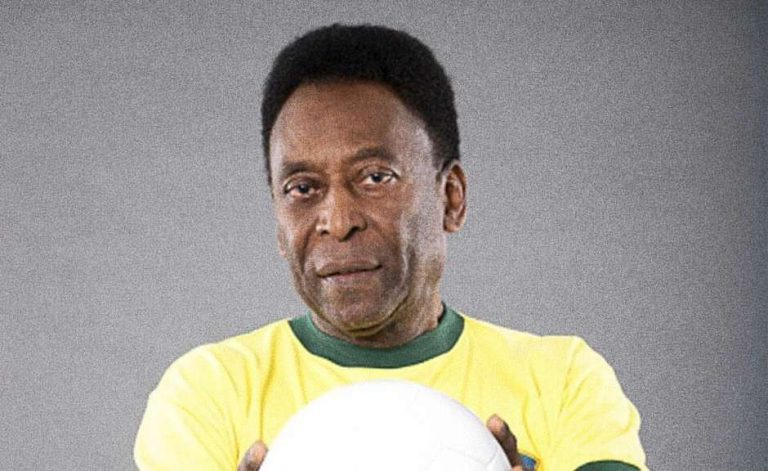 Internado na UTI, Rei Pelé confirma cirurgia para retirada de tumor e passa bem