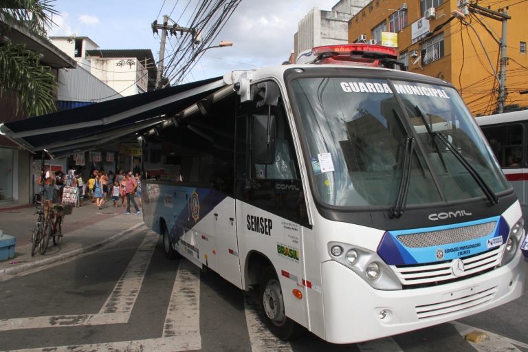 Ônibus da Guarda Municipal estará quarta e quinta em Trindade para calendário do Outubro Rosa
