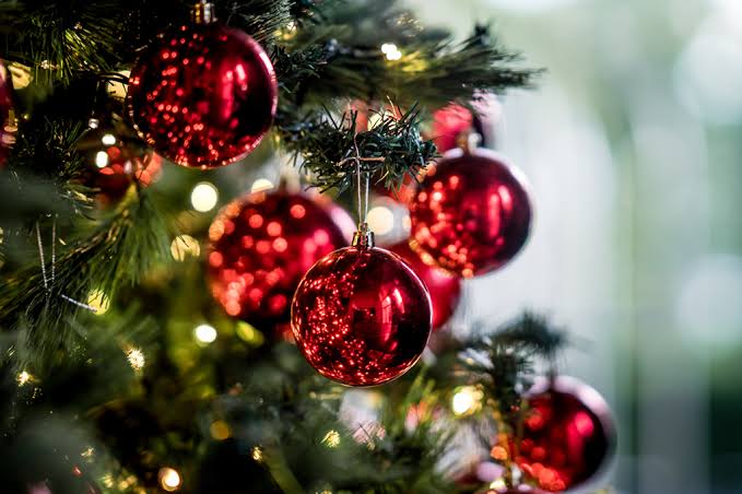 Organização Mundial da Saúde pede cancelamento de festas de Natal
