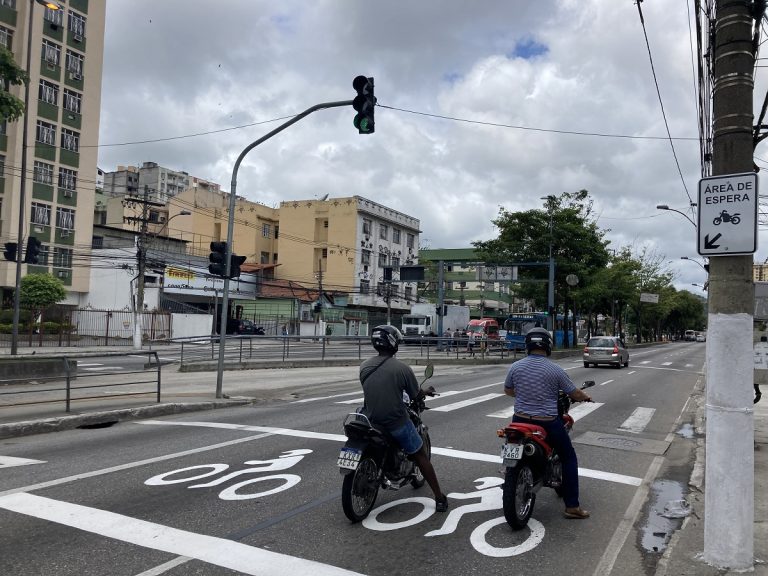Niterói: Alameda terá faixa de retenção exclusiva para motos