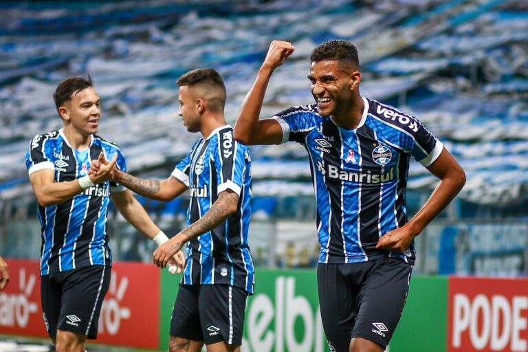 Jogador do Grêmio é o sexto reforço do Vasco para 2022