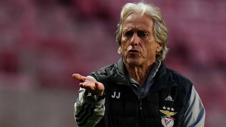 Jorge Jesus deixa o Benfica e novela com o Fla recomeça