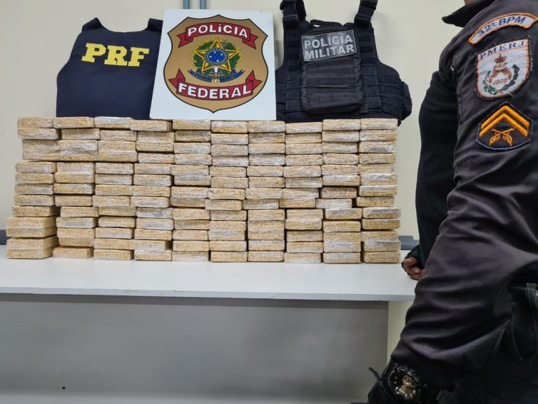 Polícia apreende 130 Kg de pasta base de cocaína na BR-101